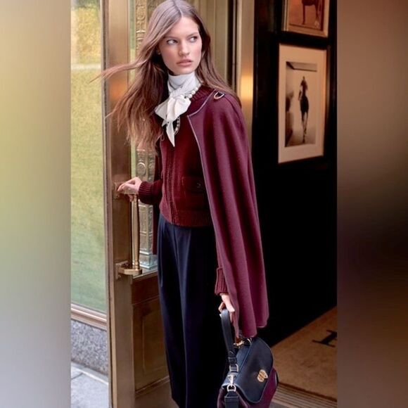 Ralph Lauren Collection Pre-Fall ‘17 Winsor Burgundy Wool-Cashmere Lambskin Cape - Picture 1 of 17